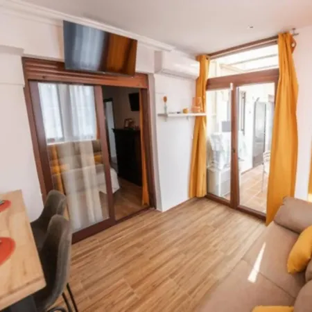 House Lining1 Apartamento